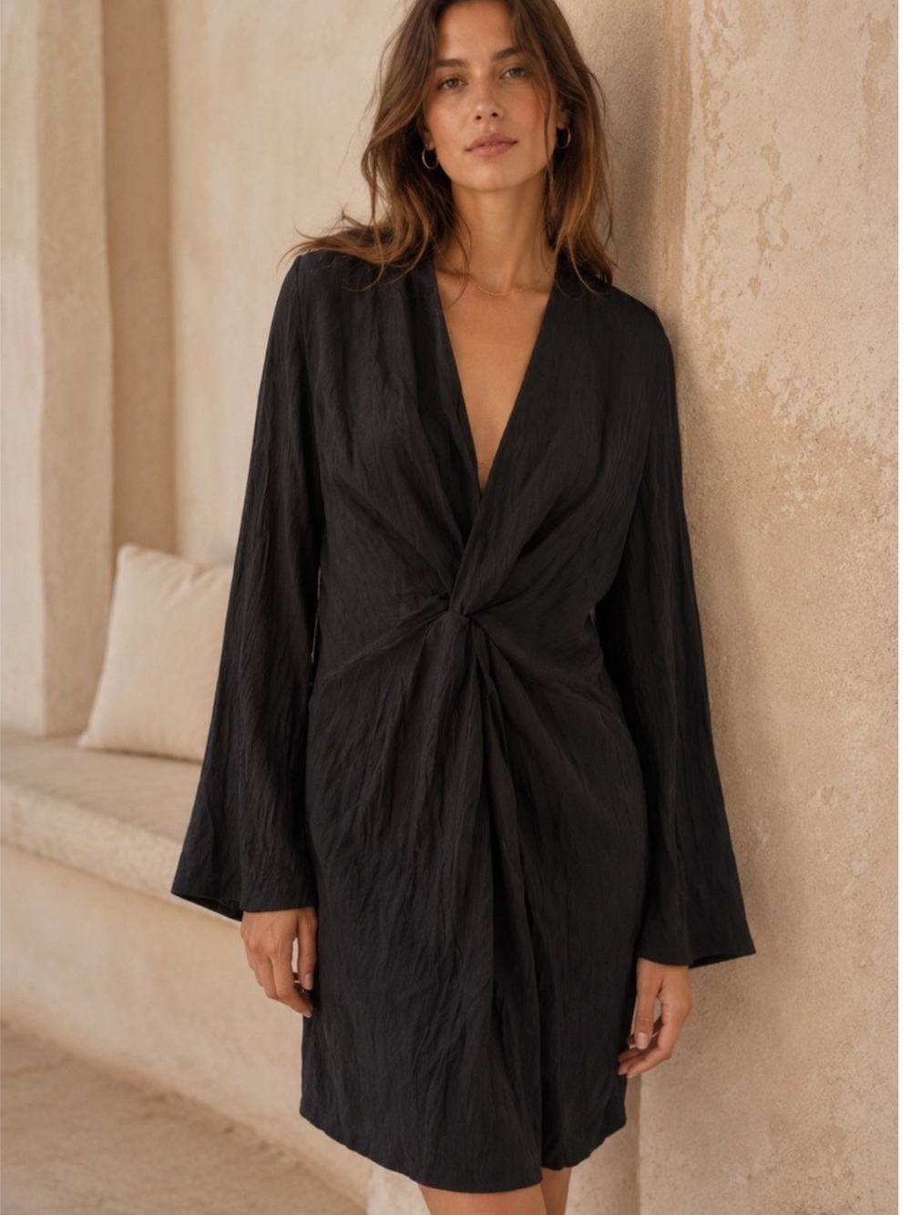 NWT H&M Black Textured Weave Gauze Knot V-Neck Shift Dress Size Large
